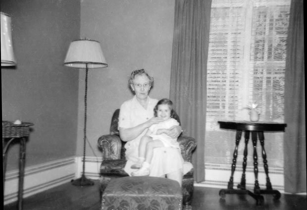 15.mom_teena
